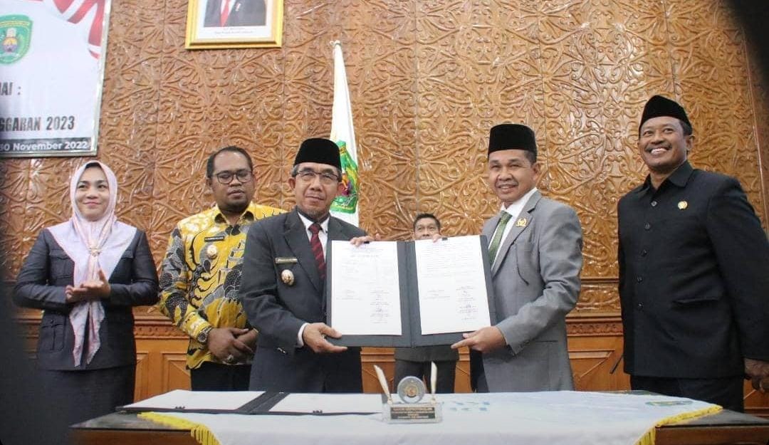 PARLEMENTARIA: Usai Ketuk Palu, DPRD Berharap Pembangunan Bermanfaat bagi Rakyat