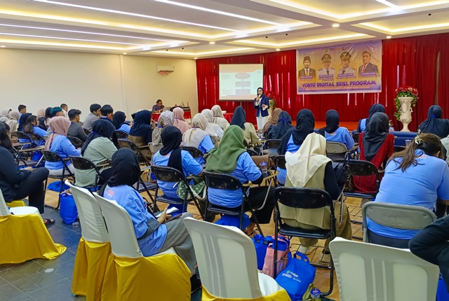 Dispora Kutim Dorong Penguatan SDM Pemuda Lewat Pelatihan Desain & Media Sosial untuk UMKM