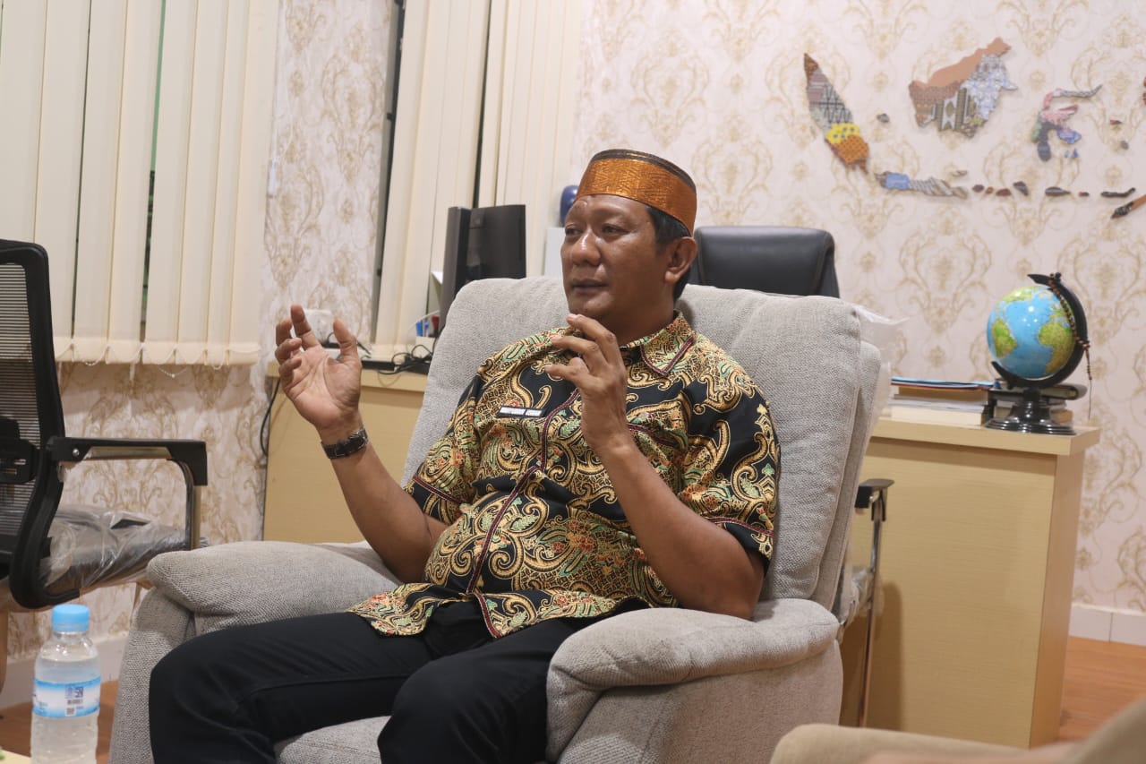 Menuju Desa Layak Anak, Swarga Bara Dorong Penertiban Reklame Rokok